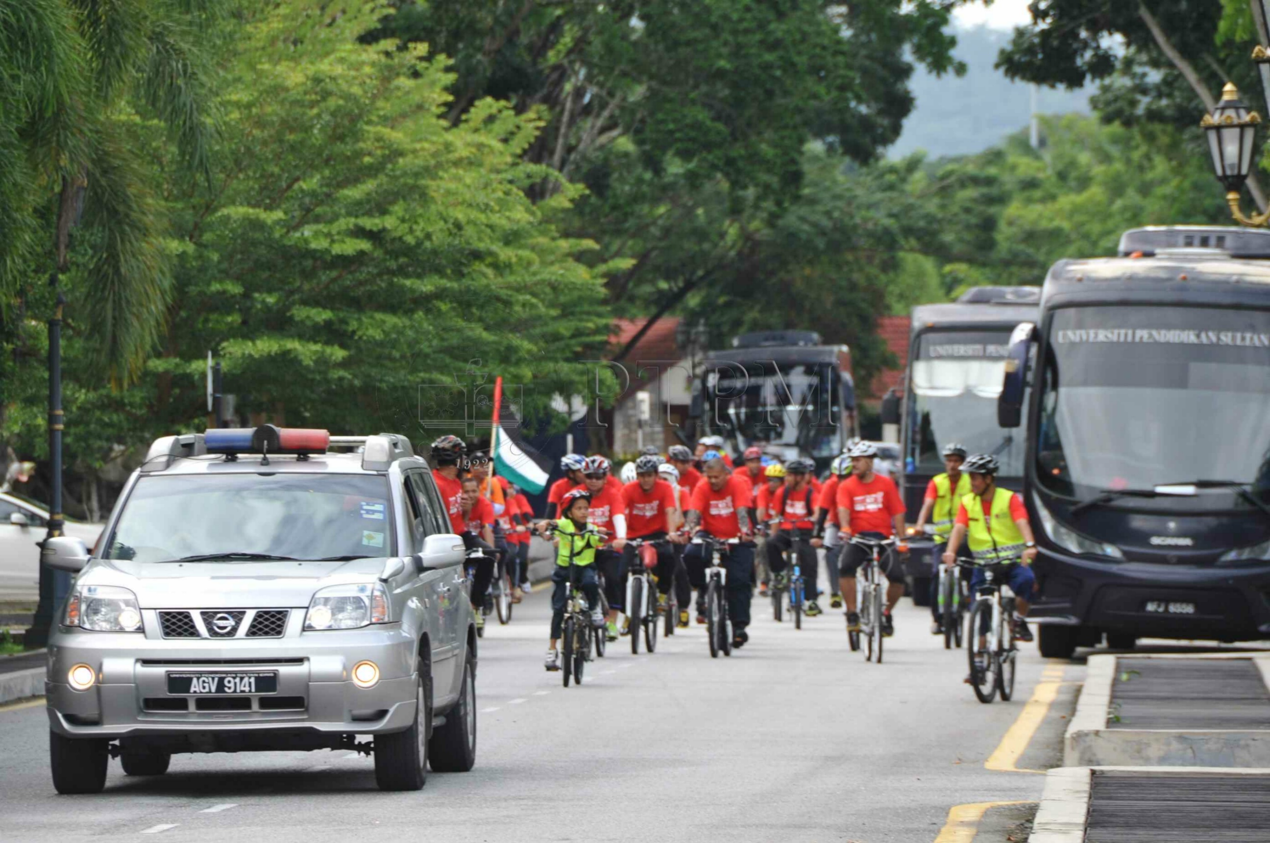 PRO 14 117 ROKOK PRO 9241